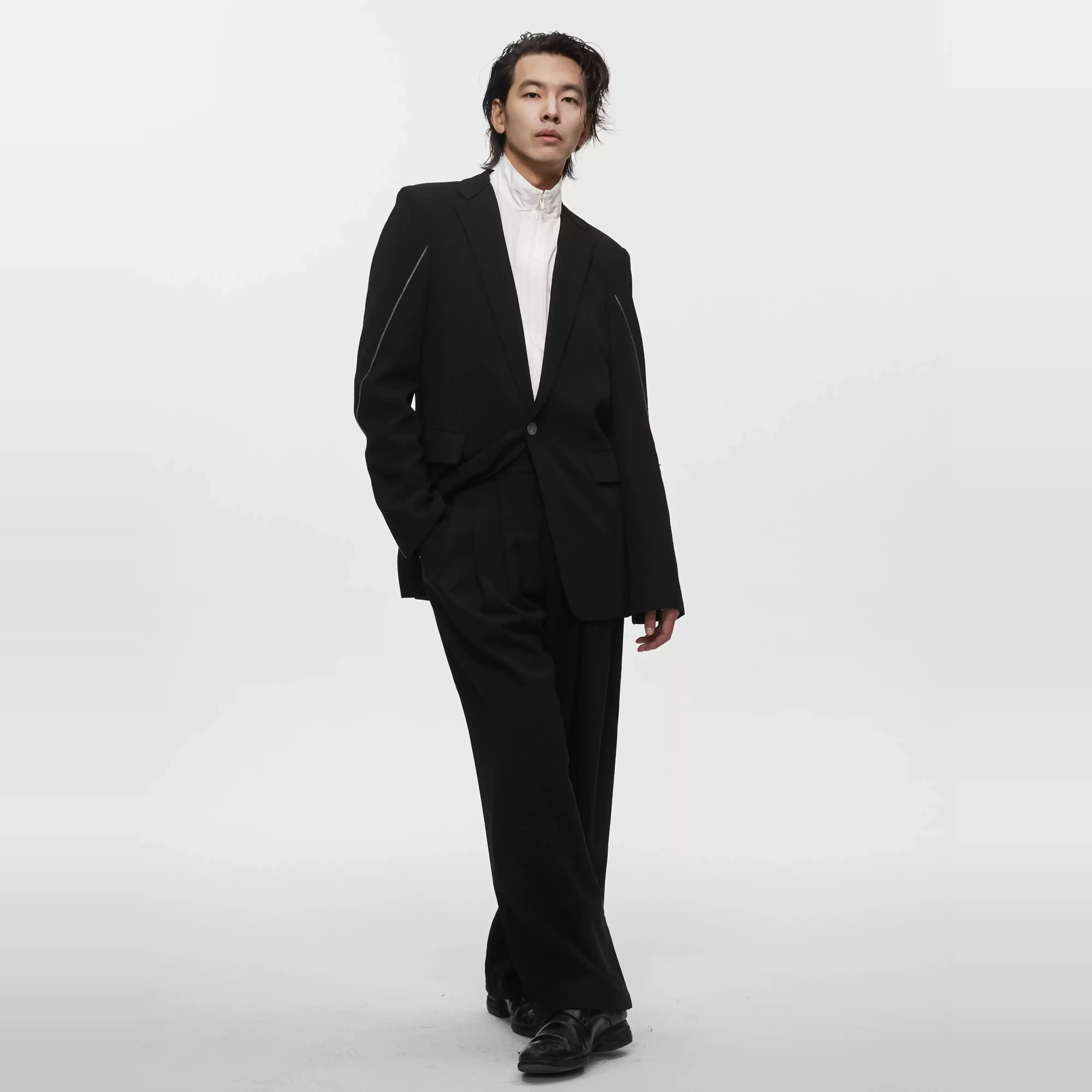 S925 Silver Button Suit - THE SILVER BTM SUIT