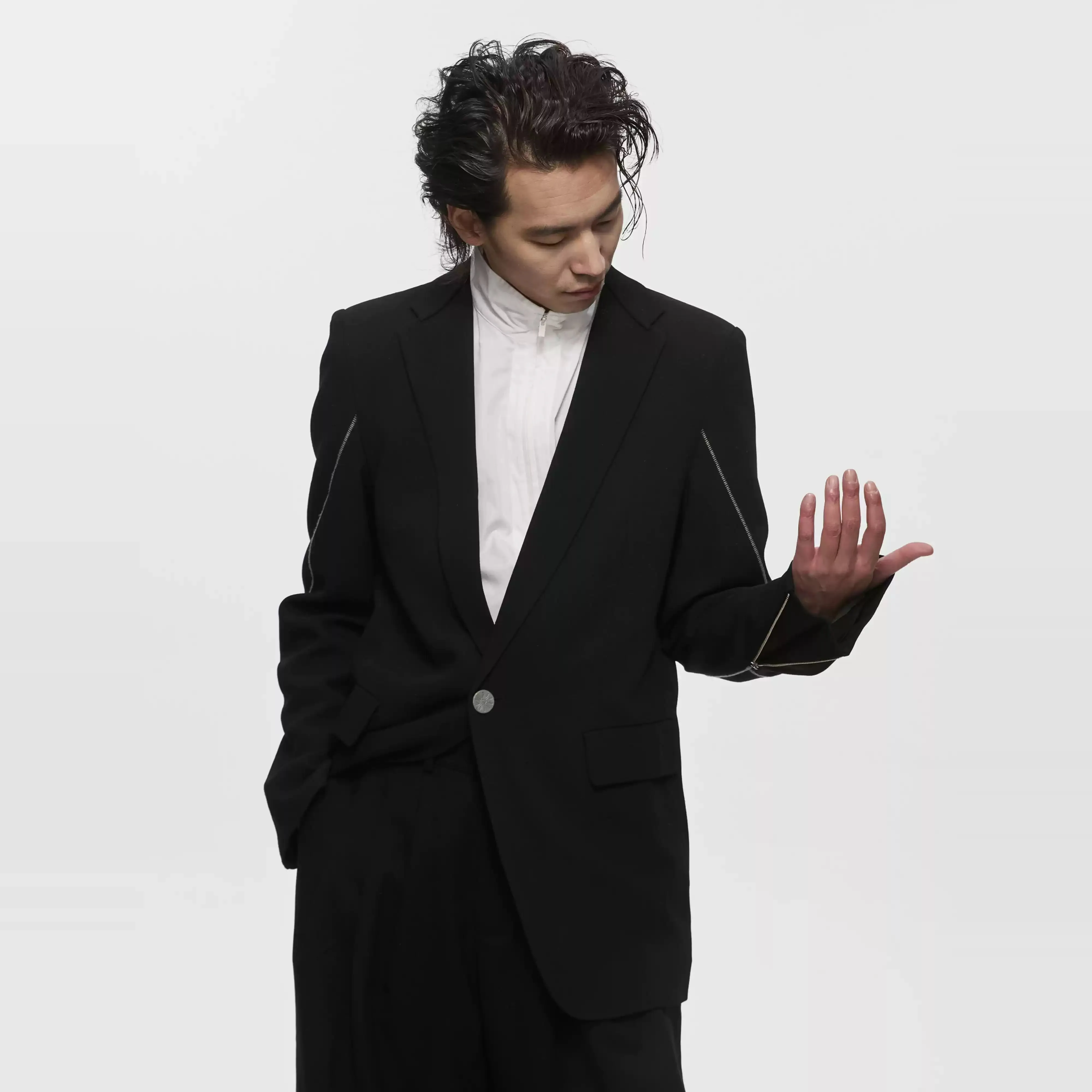 S925 Silver Button Suit - THE SILVER BTM SUIT